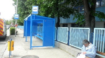 Автобусни спирки