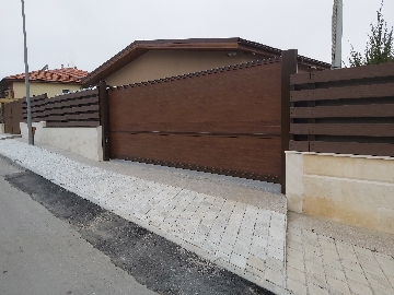 Подвижни конзолни врати